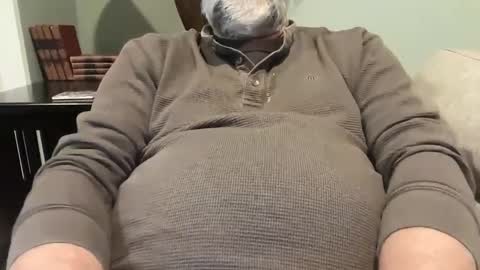 tjbear101 online show from 9, 2, 2025