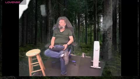 Snapshot of tmosmun chatting on 27, 10, 2025 Tim online show from 27, 10, 2025