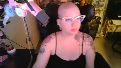 Snapshot of toasty696969 chatting on 13, 10, 2025 toasty696969 online show from 13, 10, 2025