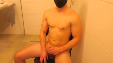 Snapshot of tobi_fit chatting on 25, 1, 2025 Tobi online show from 25, 1, 2025