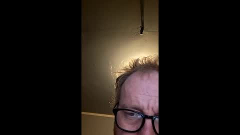 Snapshot of todd25697 chatting on 12, 1, 2026 todd25697 online show from 12, 1, 2026