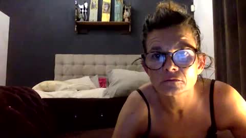 todean77 online show from 23, 12, 2025