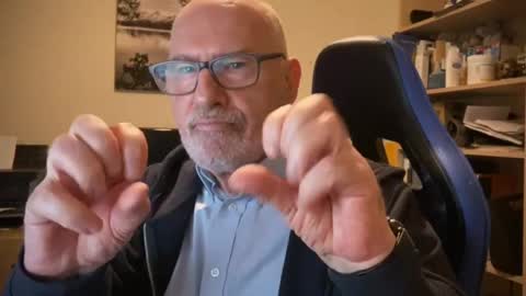 Snapshot of togbear chatting on 24, 2, 2025 Togbear online show from 24, 2, 2025