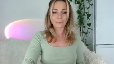tokens_are_sexy online show from 26, 6, 2026