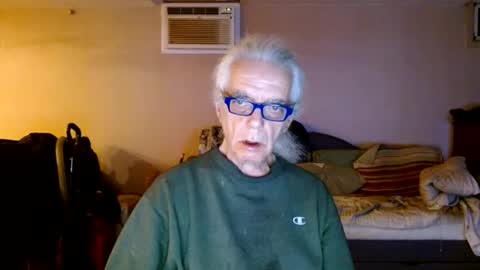 tom112292014 online show from 2, 12, 2024