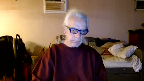 tom112292014 online show from 4, 12, 2024