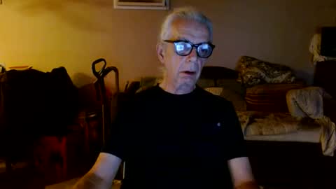 tom112292014 online show from 10, 9, 2025