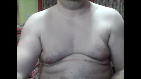 Snapshot of tom541453 chatting on 18, 5, 2026 tom541453 online show from 18, 5, 2026