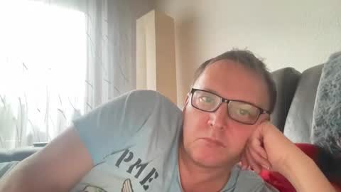 Snapshot of tom6644 chatting on 15, 2, 2025 Tom online show from 15, 2, 2025