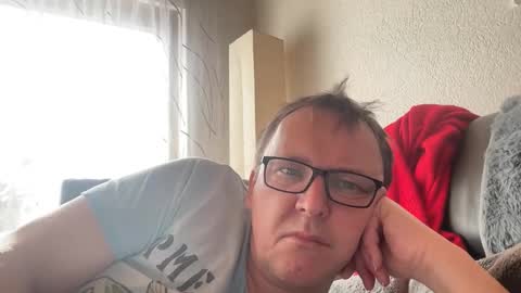 Snapshot of tom6644 chatting on 8, 3, 2025 Tom online show from 8, 3, 2025