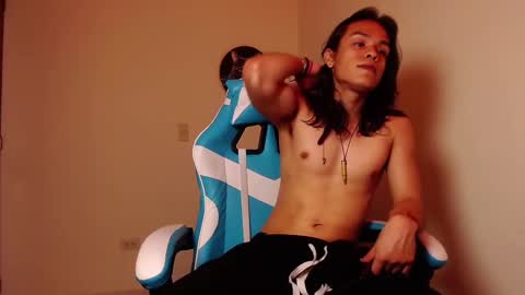 tom online show from 13, 10, 2025