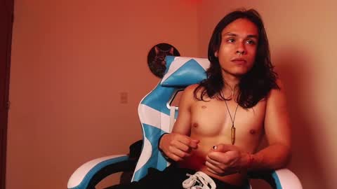 tom online show from 19, 10, 2025