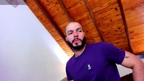   online show from 26, 10, 2025