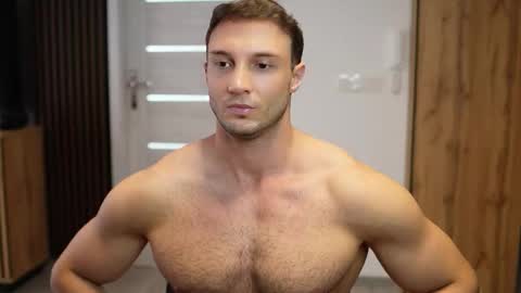 Tom online show from 12, 9, 2025