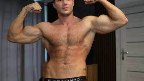 Tom online show from 26, 9, 2025