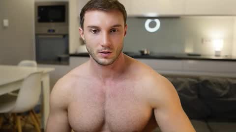 Tom online show from 15, 12, 2025