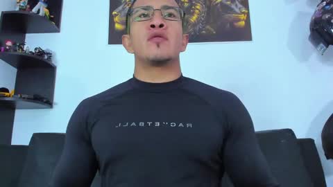 Snapshot of tom_kingfit chatting on 6, 1, 2025 SPORTSFIT29 online show from 6, 1, 2025