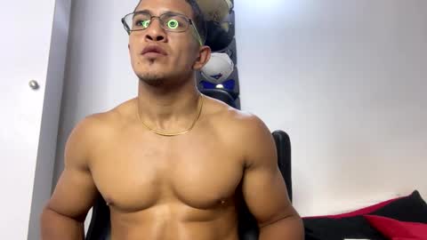 Snapshot of tom_kingfit chatting on 9, 2, 2025 SPORTSFIT29 online show from 9, 2, 2025