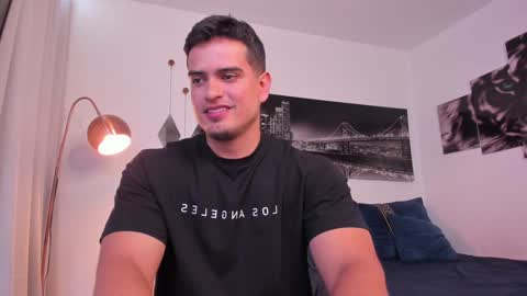 Snapshot of tom_mckleein chatting on 22, 12, 2024 TOM MCKLEEIN instagram online show from 22, 12, 2024