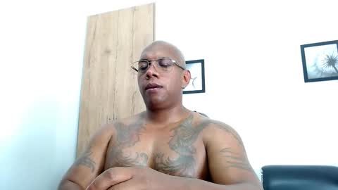 Snapshot of tom_miller chatting on 14, 2, 2025 Tom Miller online show from 14, 2, 2025