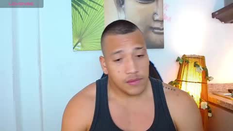 Tom muscle1 online show from 30, 12, 2024
