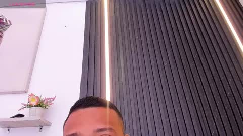 Tom muscle1 online show from 17, 9, 2025