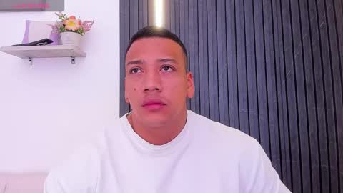 Tom muscle1 online show from 19, 9, 2025