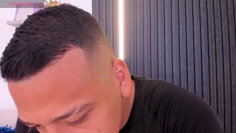 Tom muscle1 online show from 30, 9, 2025