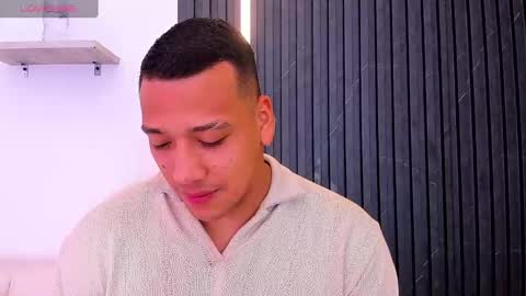 Tom muscle1 online show from 22, 10, 2025