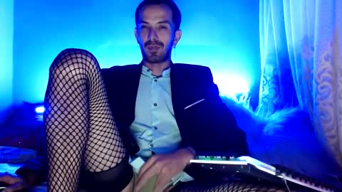 Snapshot of tomas_gerauld chatting on 13, 1, 2025 tomas gerauld. make me happy with 10000 tokens online show from 13, 1, 2025