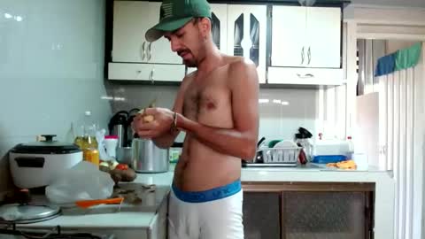 Snapshot of tomas_gerauld chatting on 23, 1, 2025 tomas gerauld. make me happy with 10000 tokens online show from 23, 1, 2025