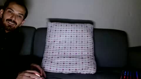 Snapshot of tomas_gerauld chatting on 29, 1, 2025 tomas gerauld. make me happy with 10000 tokens online show from 29, 1, 2025