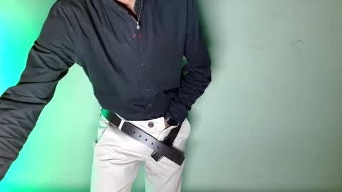 Snapshot of tomas_gerauld chatting on 17, 1, 2026 tomas gerauld. make me happy with 10000 tokens online show from 17, 1, 2026