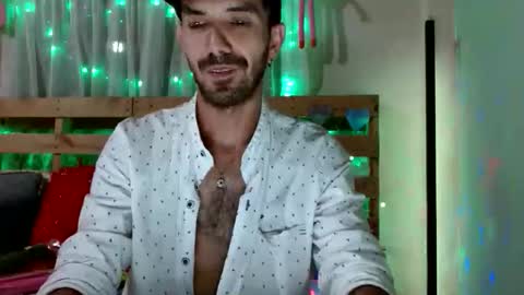 Snapshot of tomas_gerauld chatting on 3, 2, 2026 tomas gerauld. make me happy with 10000 tokens online show from 3, 2, 2026