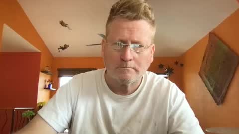 Snapshot of tomascausa chatting on 6, 3, 2025 Hola online show from 6, 3, 2025