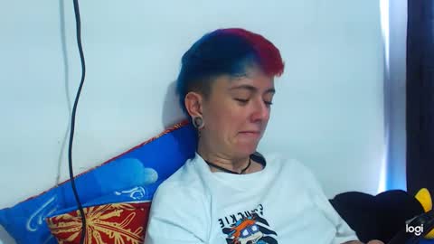 Snapshot of tomboyblue chatting on 18, 12, 2024 Blue online show from 18, 12, 2024