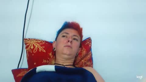 Snapshot of tomboyblue chatting on 26, 12, 2024 Blue online show from 26, 12, 2024