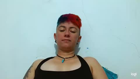Snapshot of tomboyblue chatting on 22, 1, 2025 Blue online show from 22, 1, 2025