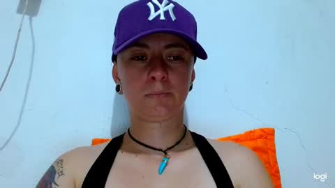 Snapshot of tomboyblue chatting on 24, 1, 2025 Blue online show from 24, 1, 2025