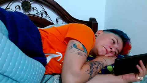 Snapshot of tomboyblue chatting on 28, 1, 2025 Blue online show from 28, 1, 2025