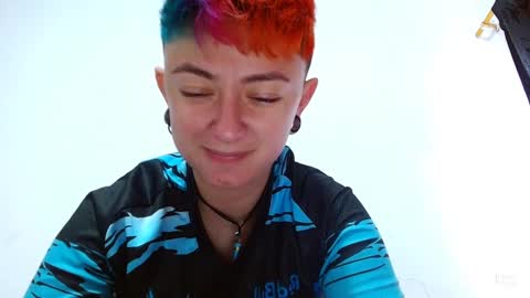 Snapshot of tomboyblue chatting on 5, 2, 2025 Blue online show from 5, 2, 2025