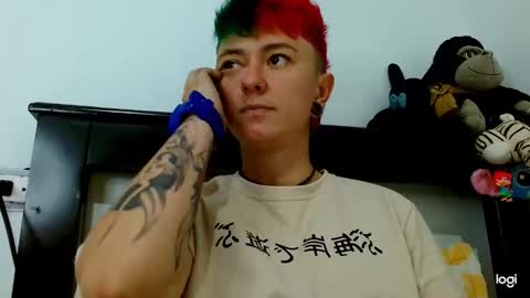 Snapshot of tomboyblue chatting on 17, 2, 2025 Blue online show from 17, 2, 2025