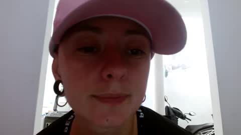 Snapshot of tomboyblue chatting on 26, 3, 2026 Blue online show from 26, 3, 2026