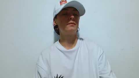 Snapshot of tomboyblue chatting on 3, 5, 2026 Blue online show from 3, 5, 2026