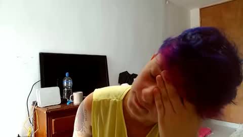 Snapshot of tomboyblue chatting on 8, 5, 2026 Blue online show from 8, 5, 2026