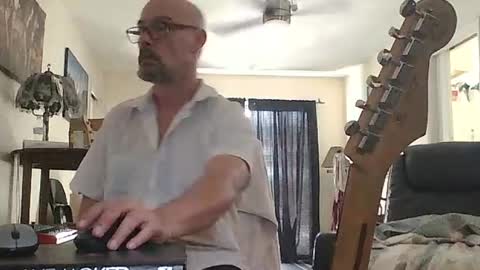 sirmuggsalot online show from 15, 7, 2026
