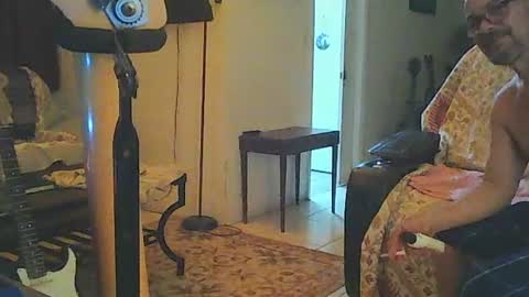 sirmuggsalot online show from 24, 7, 2026