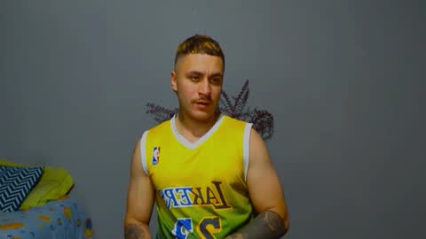 tomDavisXl online show from 9, 10, 2025