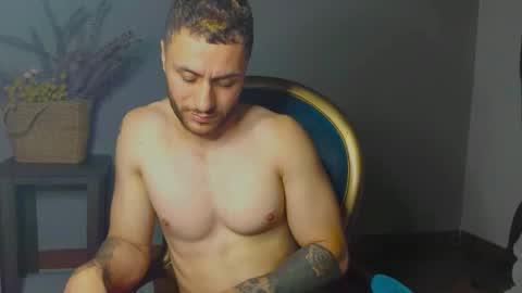 tomDavisXl online show from 29, 10, 2025