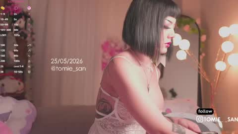 Snapshot of tomie_san chatting on 25, 5, 2026 Tomie online show from 25, 5, 2026